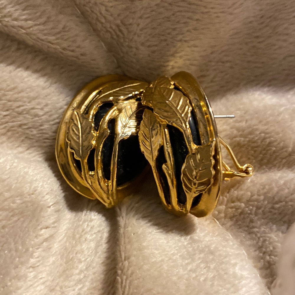 Beautiful vintage earrings